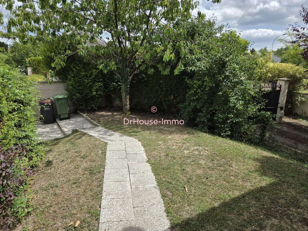 Maison à SAINT-JULIEN-LES-VILLAS