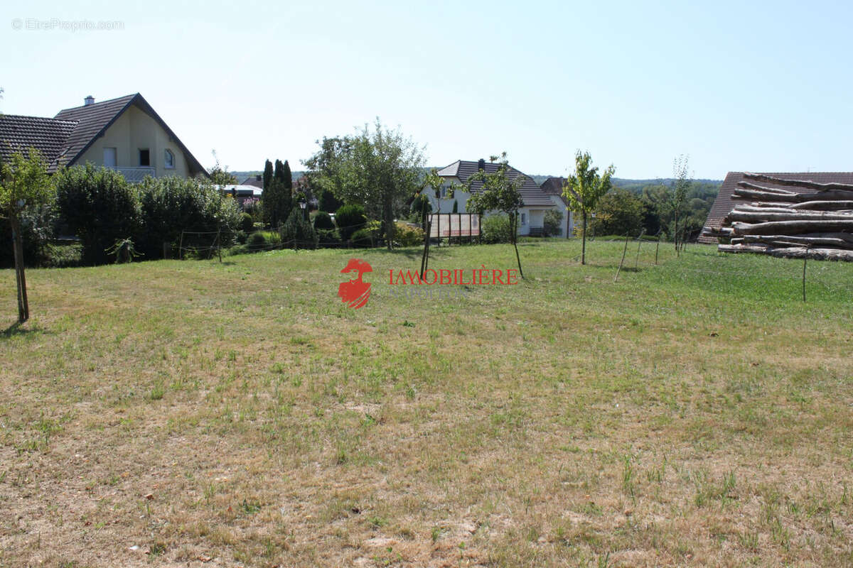 Terrain 566 m² à Saint-Bernard  - photo 7