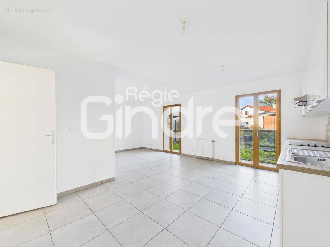 Appartement à CRAPONNE