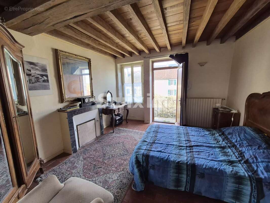 Maison à MONTILLOT