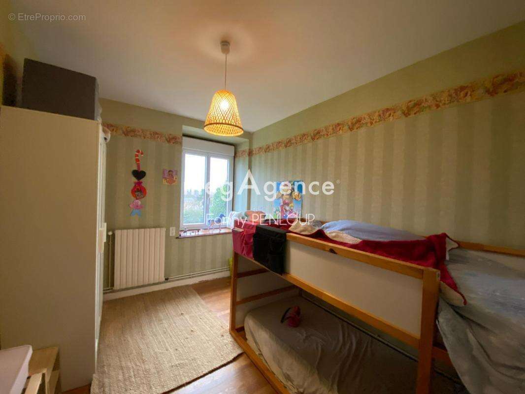 Maison à LES LOGES-MARCHIS