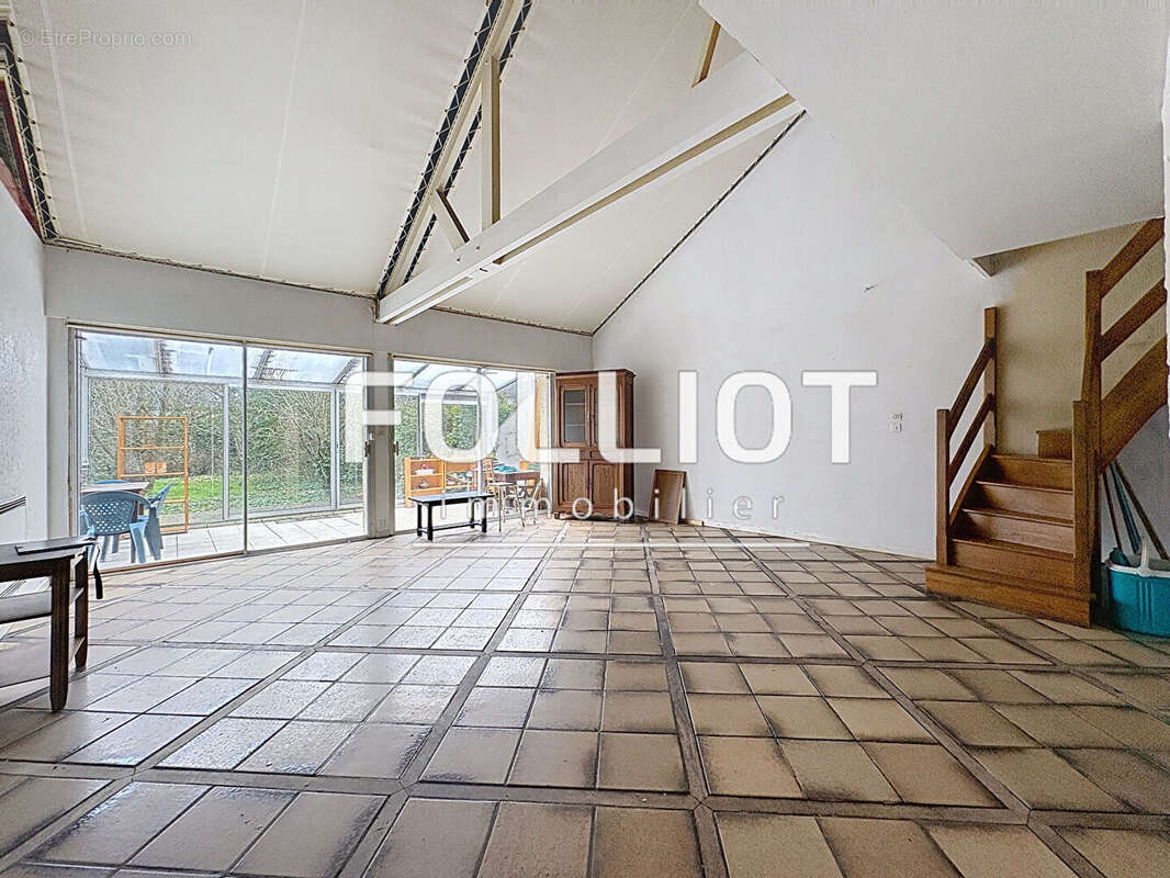 À vendre : Appartement spacieux de 6 pièces à Donville les Bains - photo 2