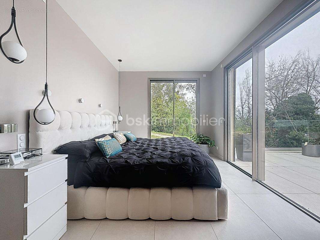 Maison à CARRIERES-SUR-SEINE