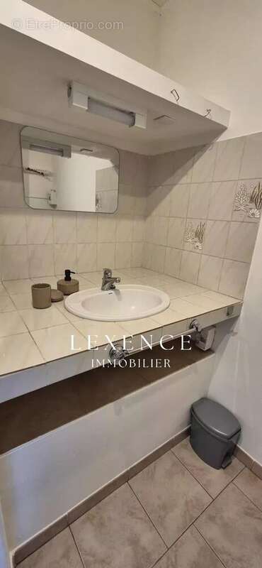 Appartement à LA FARE-LES-OLIVIERS