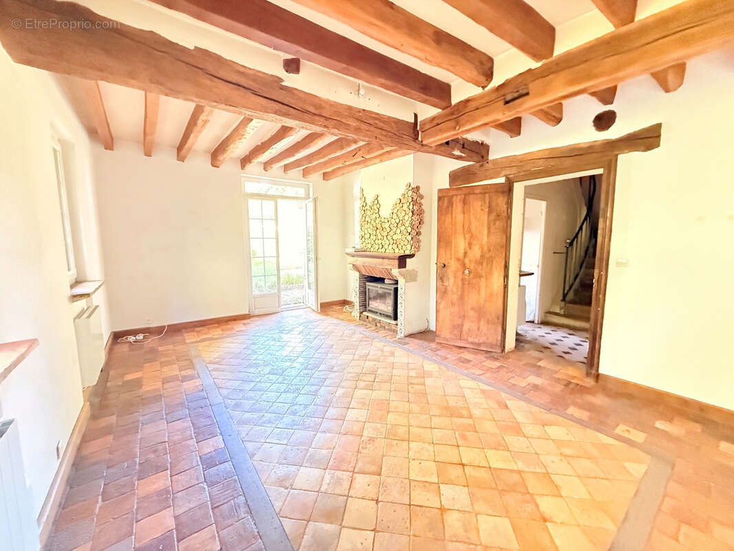 Maison à BAZAINVILLE