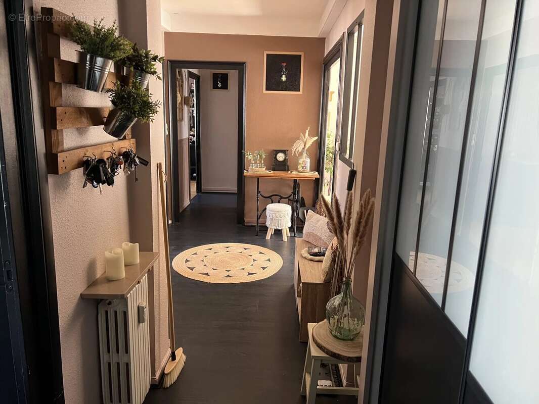 Très bel appartement place Foch - photo 9