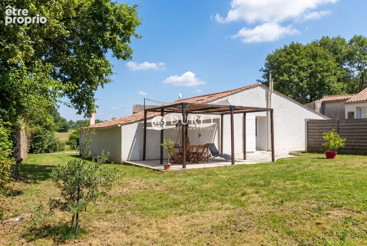 Maison 5 pièces 125 m² à vendre à La Boissiere-Des-Landes (85430) - photo 2
