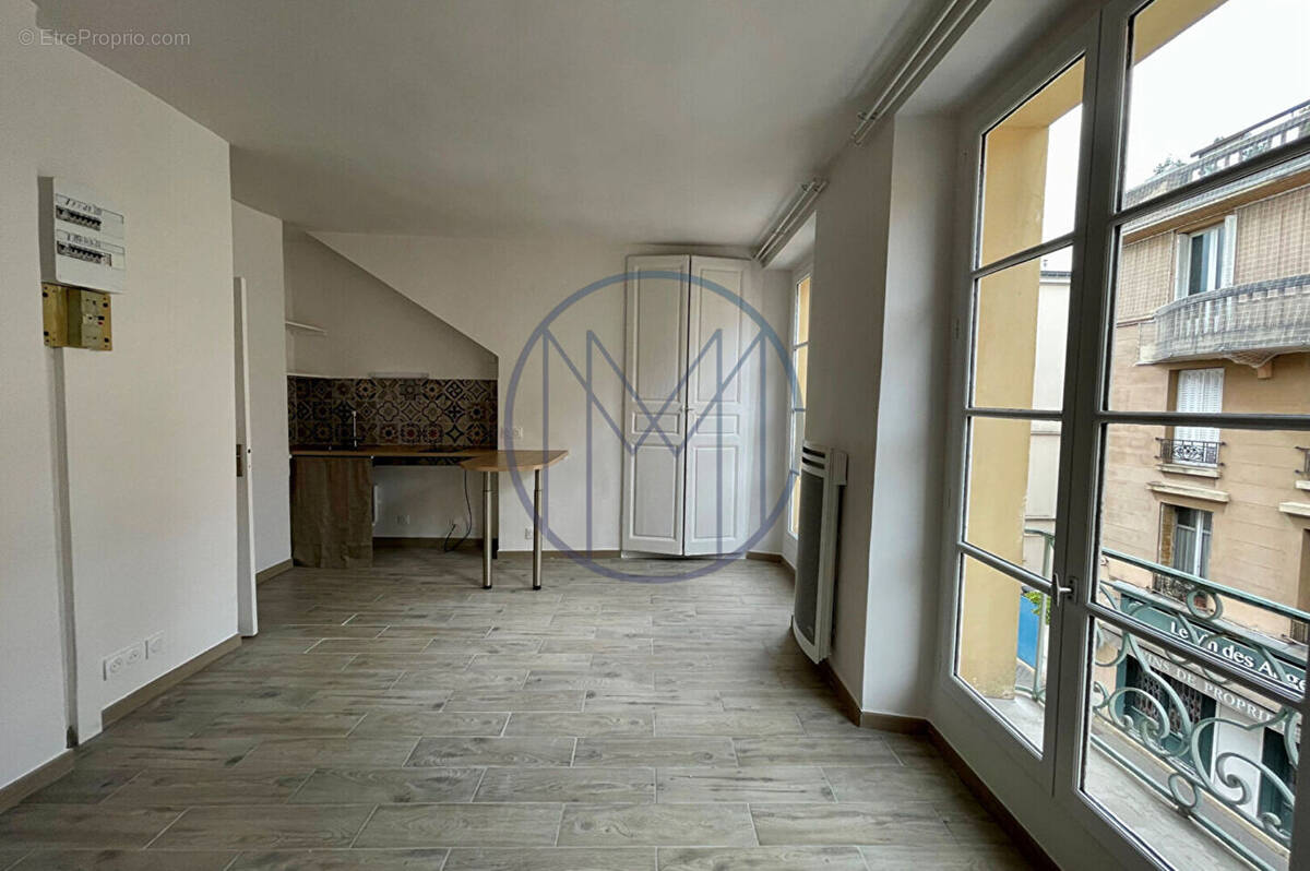 Appartement à VERSAILLES