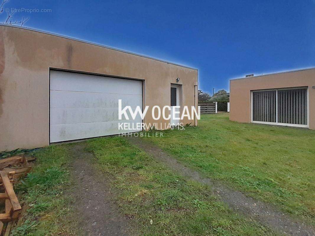 Maison à PLOUDALMEZEAU