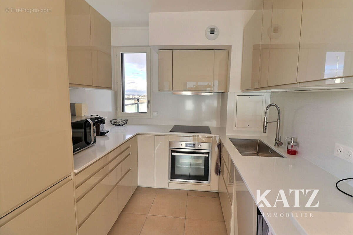 Appartement à GARCHES