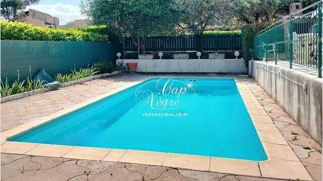 Villa à rénover avec piscine & garage à vendre aux arcs - photo 3