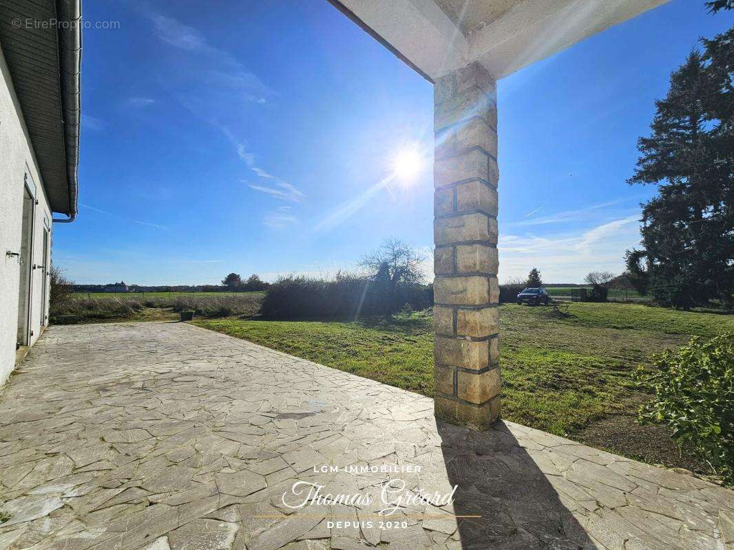 Maison familiale 155 m² – 5 chambres – Vie de plain-pied – Grand terrain clos 6 470 m² – Châteaudun - photo 13