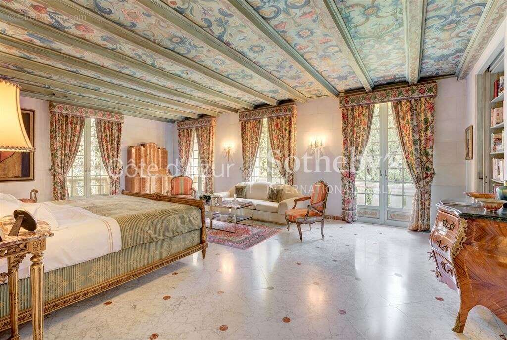 Maison à AURIBEAU-SUR-SIAGNE