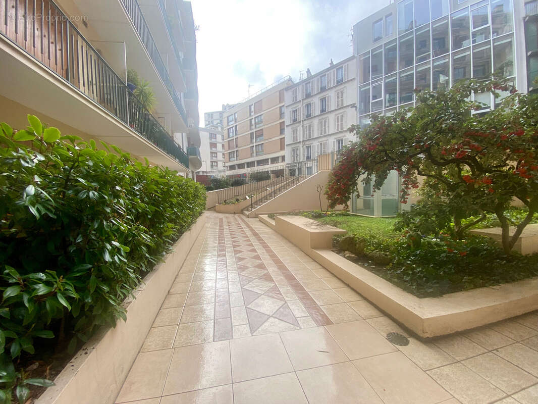 Appartement à PARIS-12E