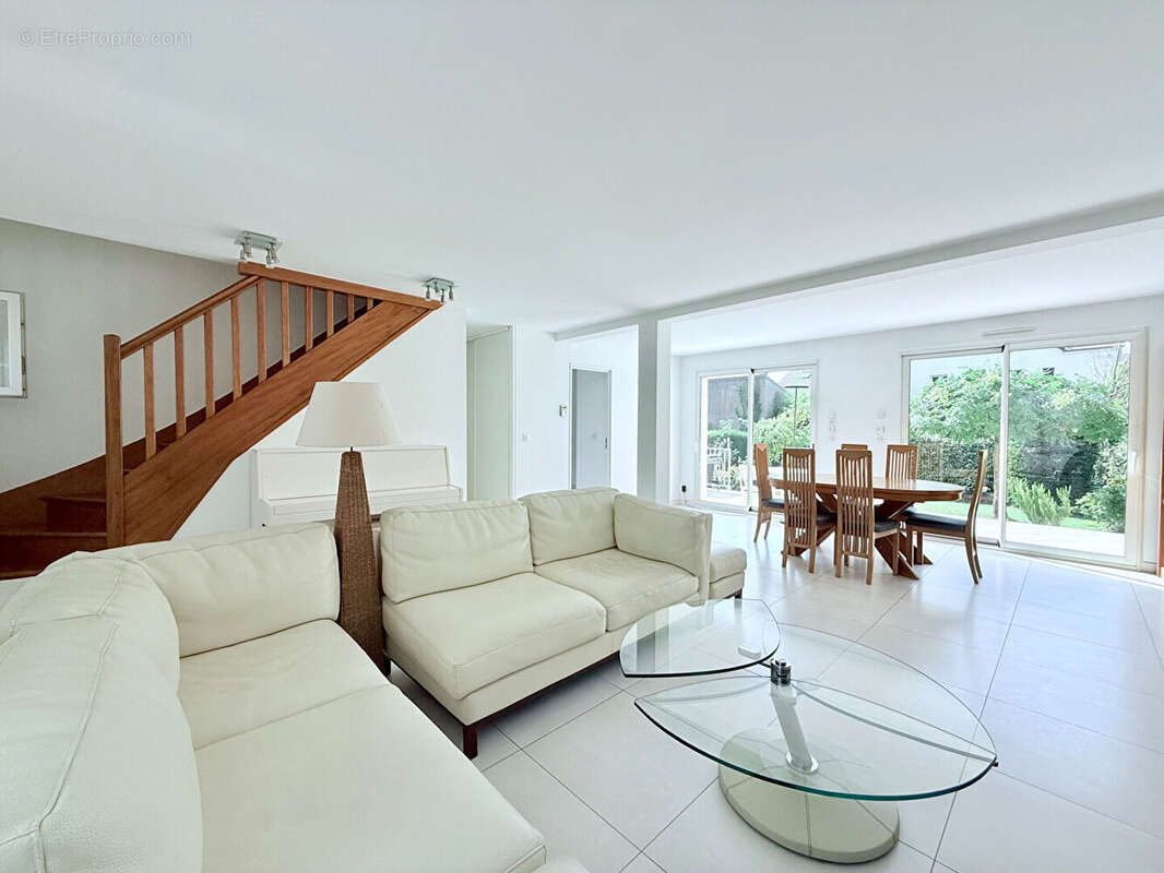 Maison à JOUY-EN-JOSAS