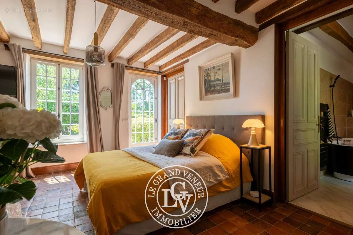 Maison à FONTAINEBLEAU