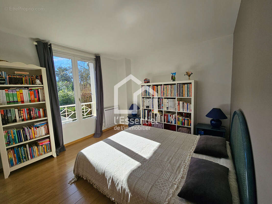 Maison à VERNEUIL-SUR-SEINE