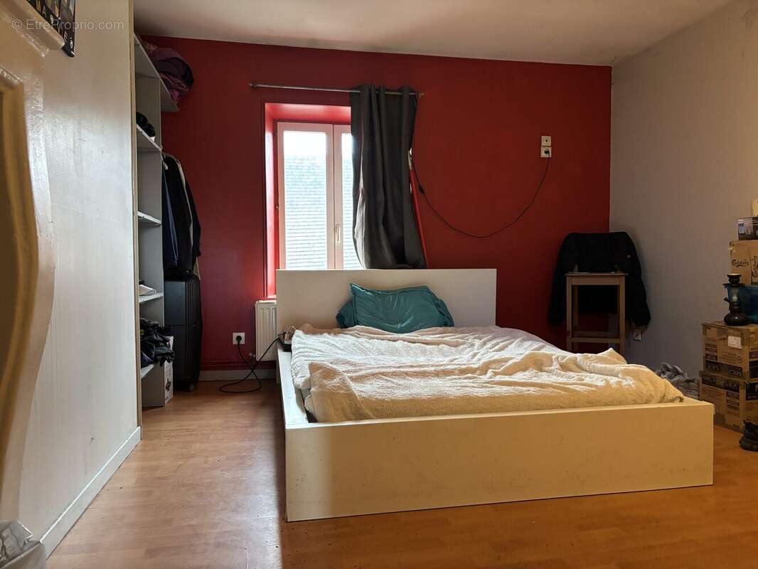 Maison à BONNETABLE
