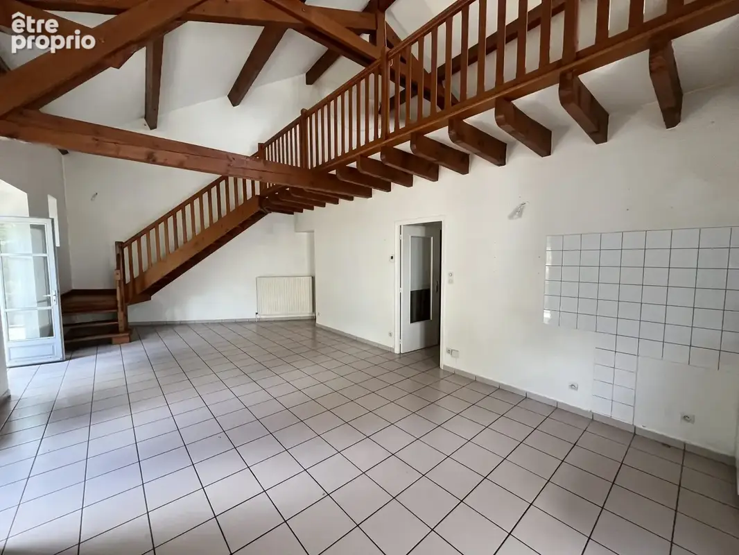 Maison 109 m² à Saint-Chamond  - photo 2