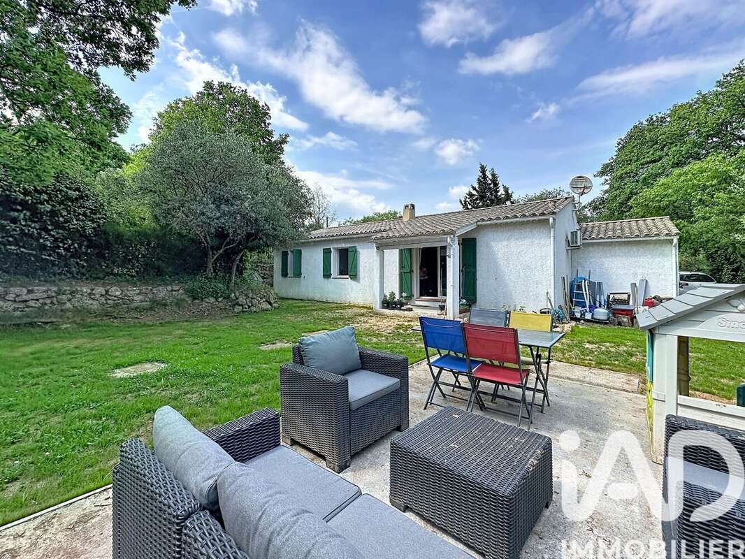 Photo 2 - Maison à LORGUES