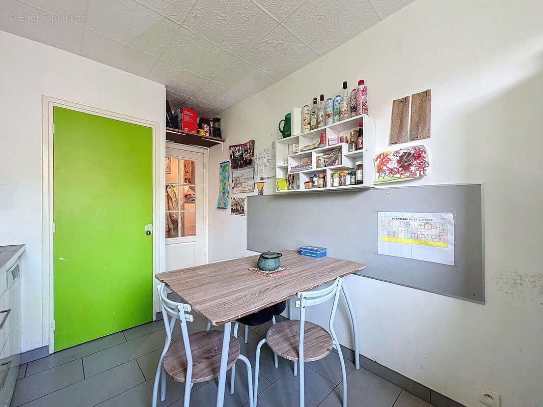 Appartement 81 m² à Villeurbanne  - photo 8