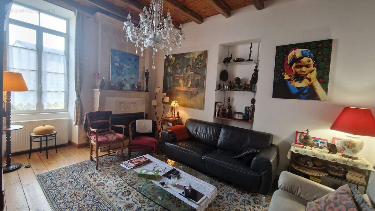 Maison à SAINT-GELAIS