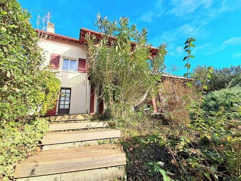 Maison à LA BASTIDE-CLAIRENCE