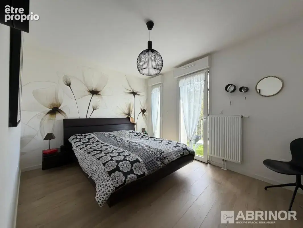  Appartement récent en dernier étage avec terrasse – Lille - photo 4
