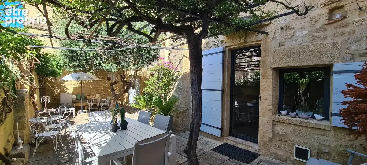 Propriete de caractere de 280m² - photo 2