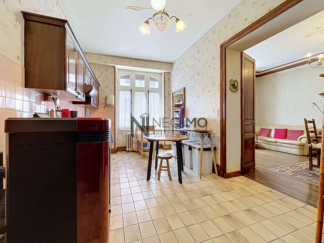 Maison Gondrecourt Le Chateau 5 pièce(s) 208.85 m2 - photo 4