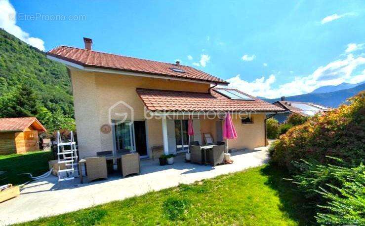 Maison à SAINT-JEOIRE