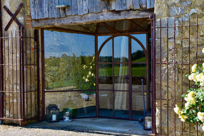 Dpt Gers (32), à vendre BAZIAN propriété P12 de 430 m² avec piscine et terrain de tennis - Terrain de 1,60 Ha - photo 5