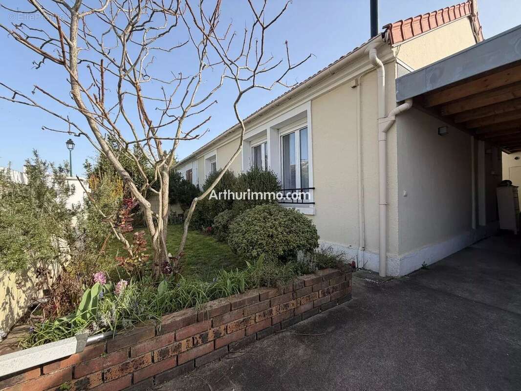 Maison à SUCY-EN-BRIE