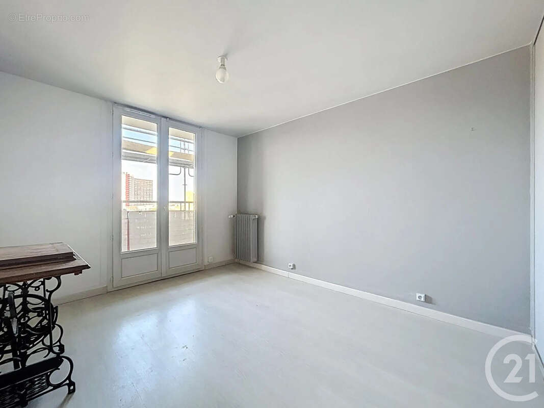 Appartement à MELUN