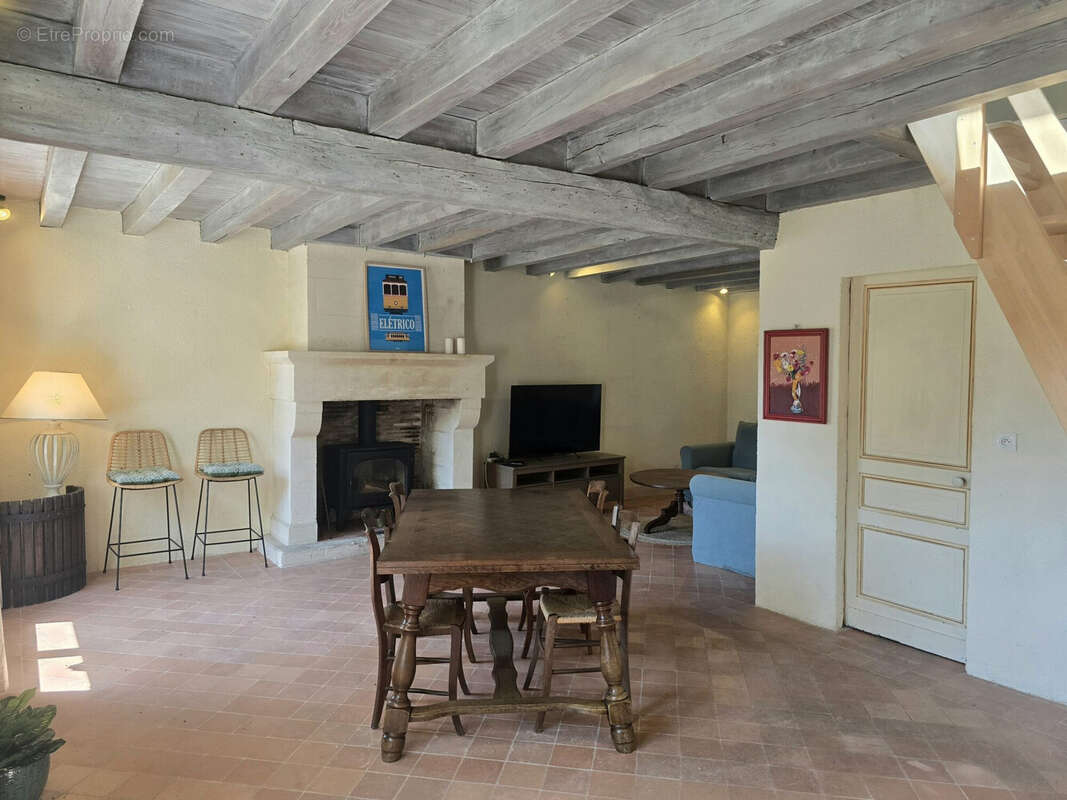 Maison 207 m² à Saint-Leon-Sur-L'isle  - photo 8