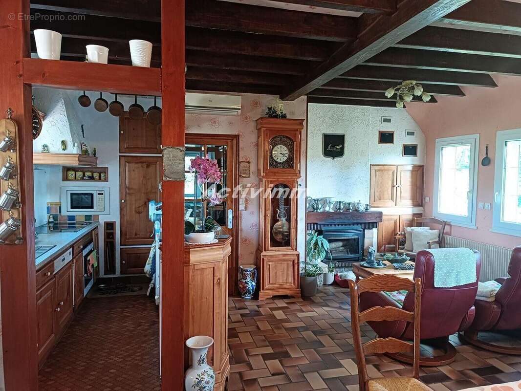 4243 18 - Maison à HESDIN