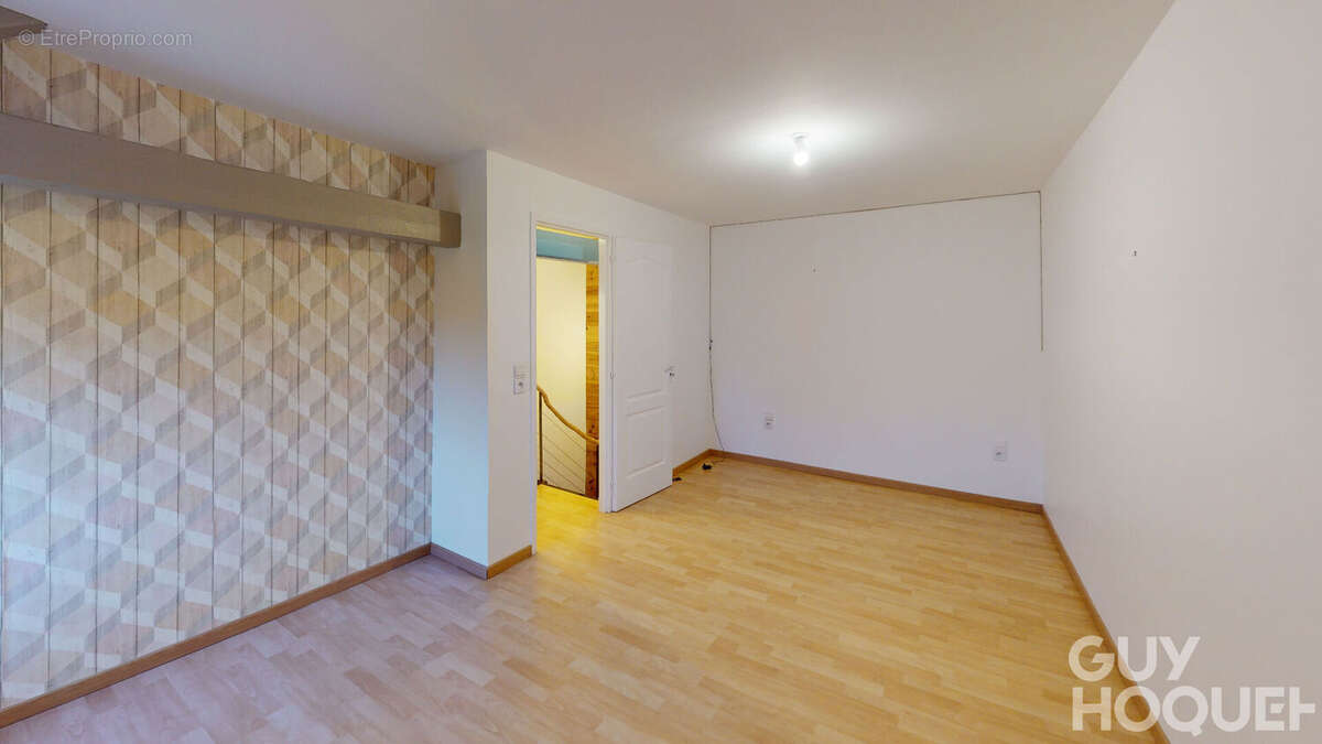 Maison à BONNES
