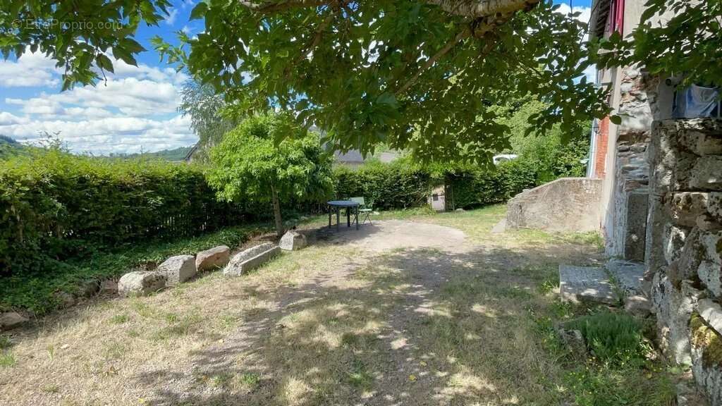 Exclusivité/Bourgogne, Parc du Morvan, Secteur OUROUX EN MORVAN, entre le lac des Settons et le lac de Pannecière, maison 68 m²  - photo 5