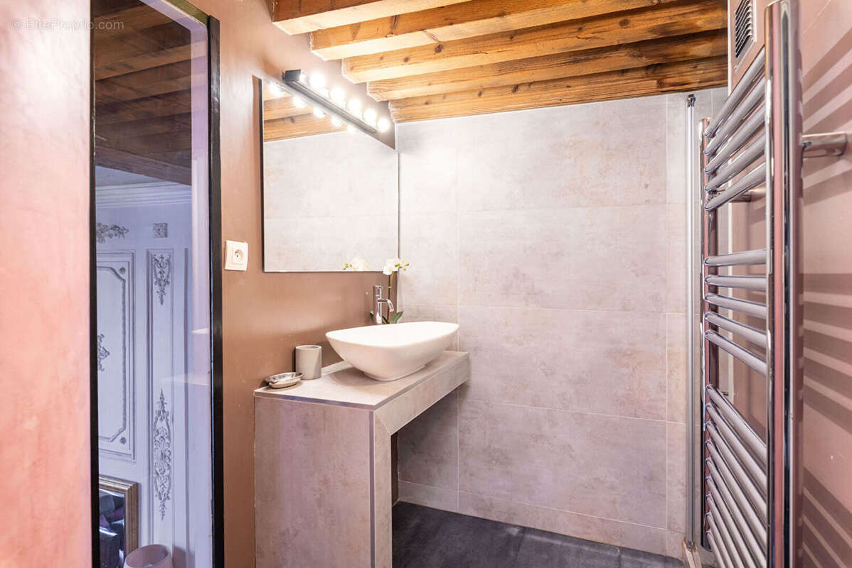 Appartement à LYON-5E
