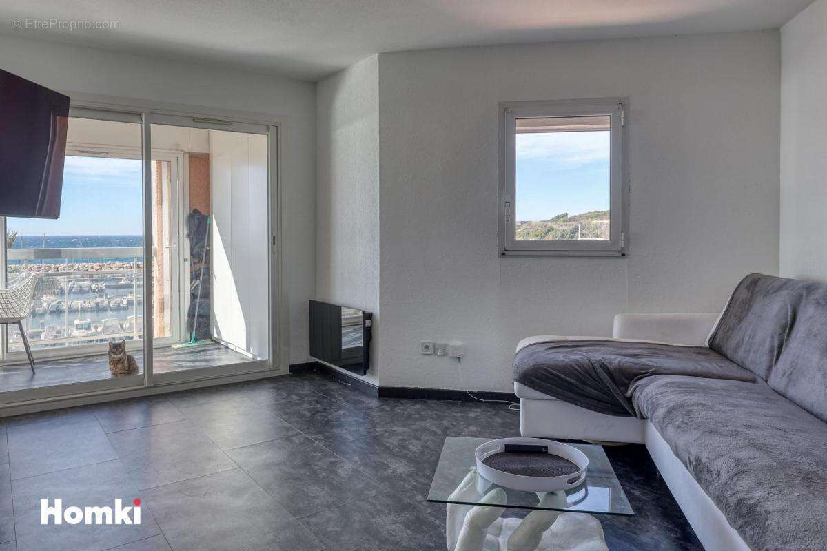 Appartement à SIX-FOURS-LES-PLAGES