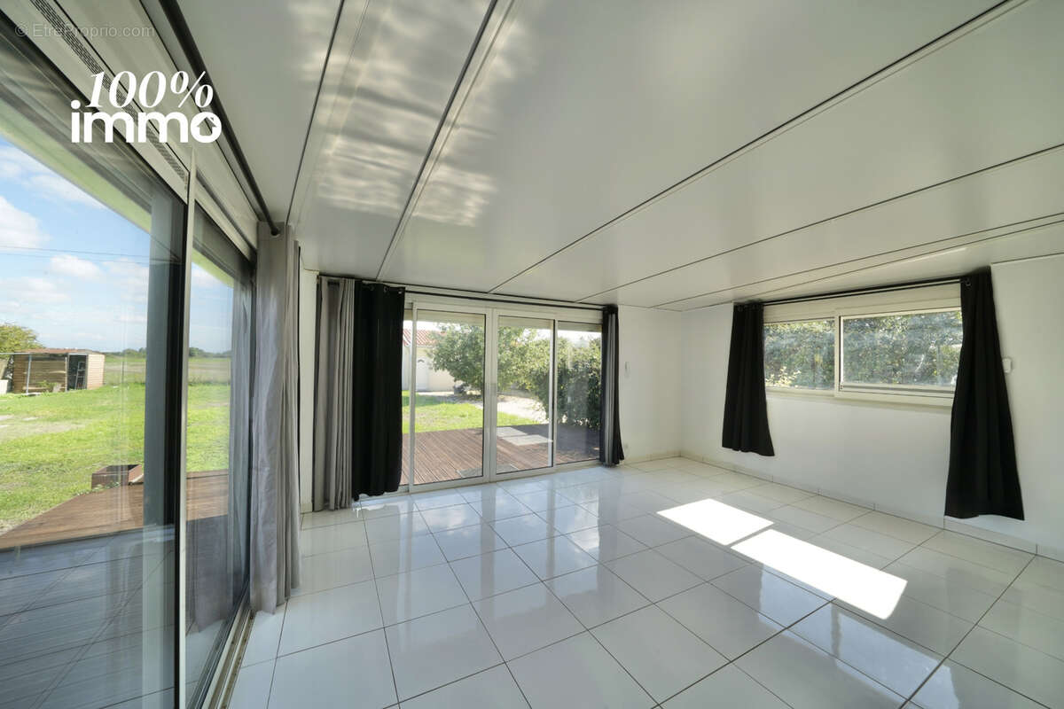 Maison à PESSAT-VILLENEUVE