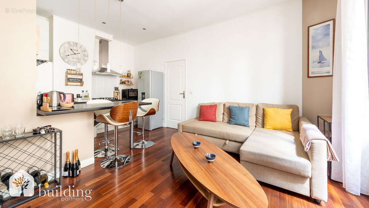 Appartement à PARIS-8E