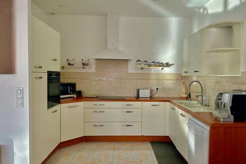 Maison à PORT-DES-BARQUES