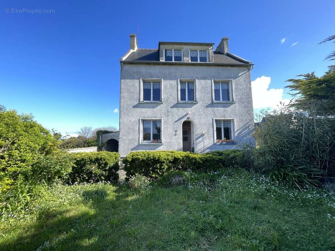 Maison à SIBIRIL