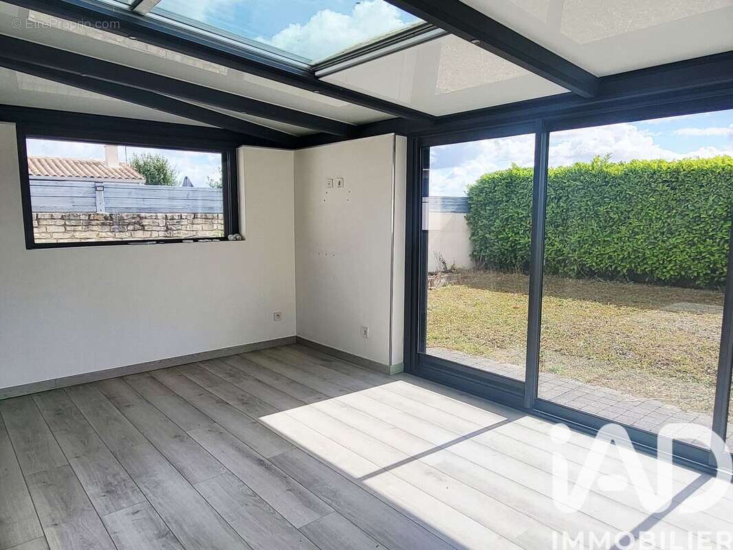 Photo 9 - Maison à LONGEVES