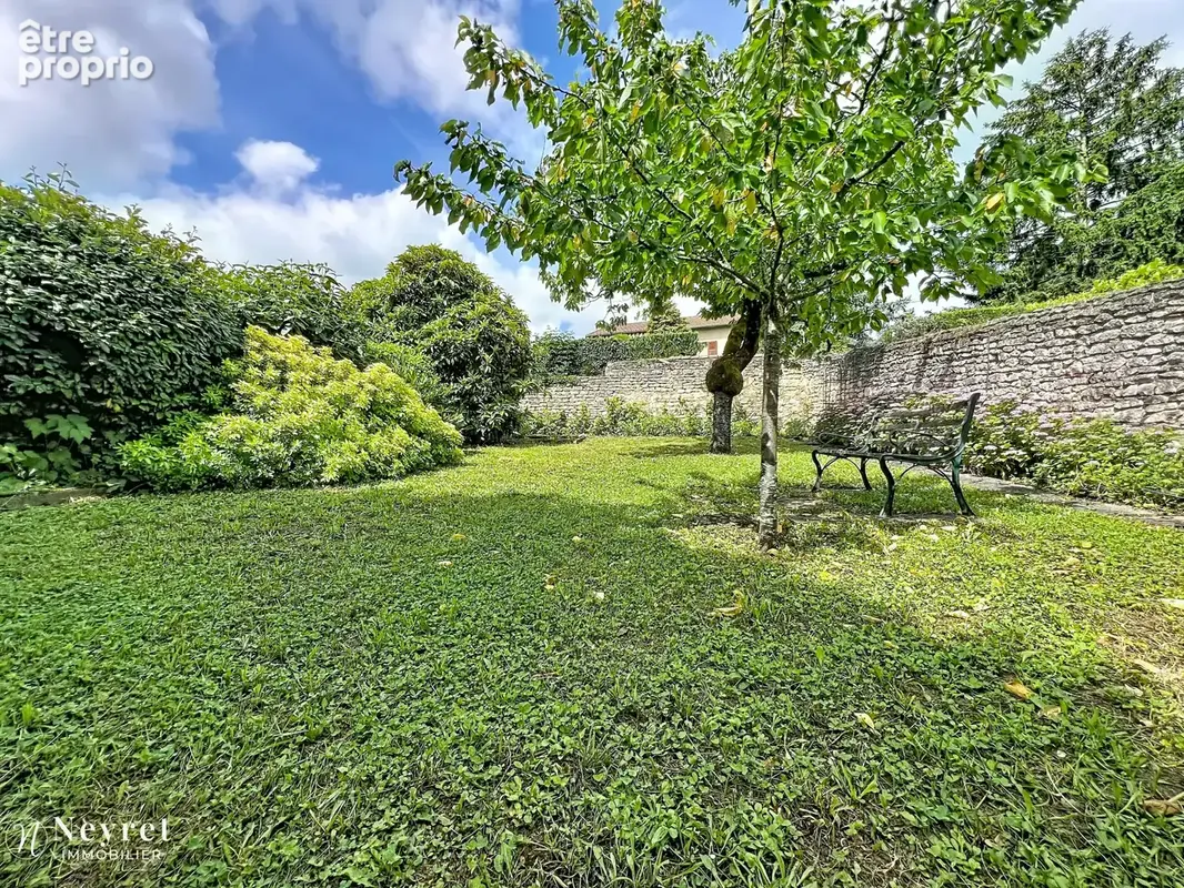 Maison de Village en pierres de 250m2 - photo 3