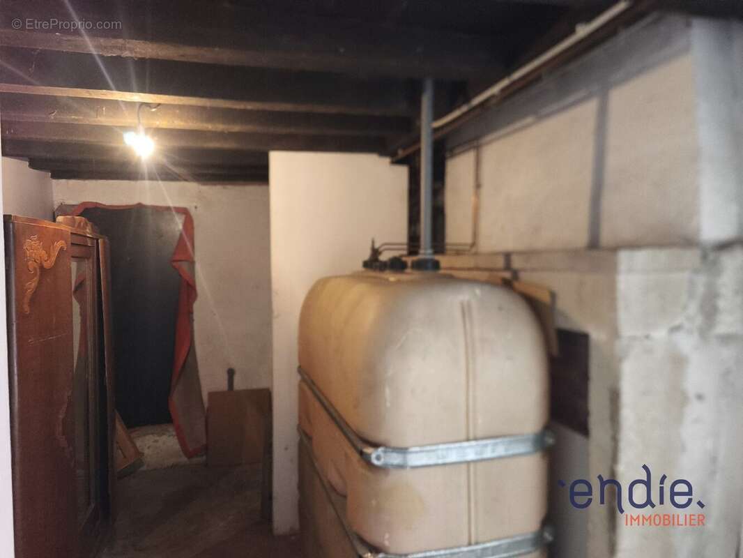 Maison 3 pièces (77m²) avec grange et terrain à vendre à MURAT - photo 8