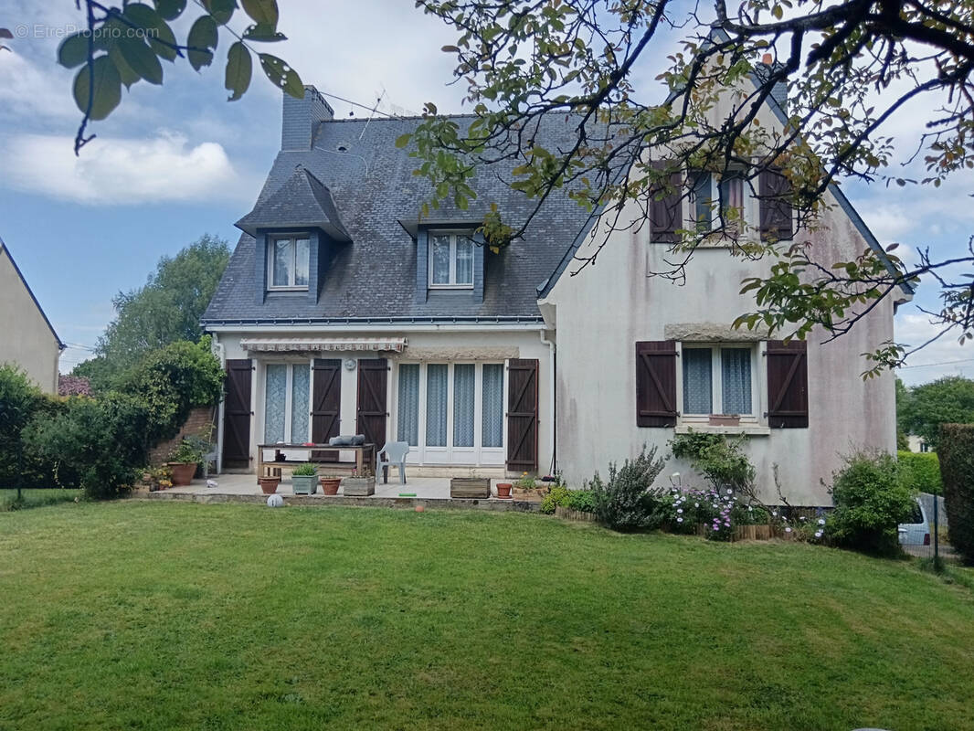 Maison à CLEGUEREC