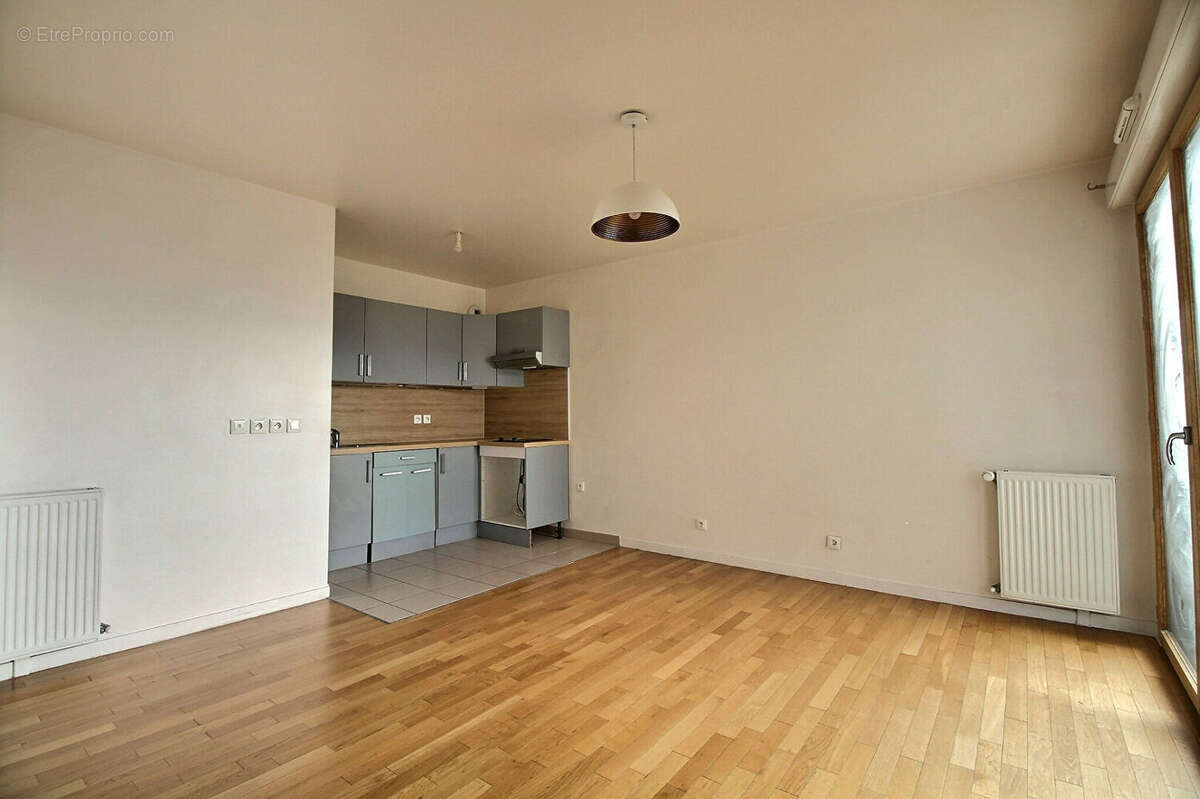Appartement à COLOMBES