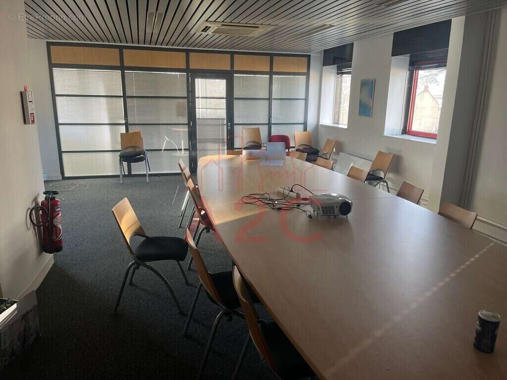 Commerce à LA ROCHE-SUR-YON